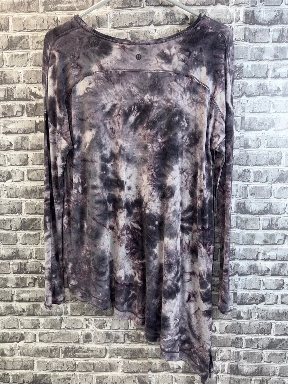 Women's Lululemon Tie-Dye Long Sleeve Asymmetrical Top - Gray/Purple